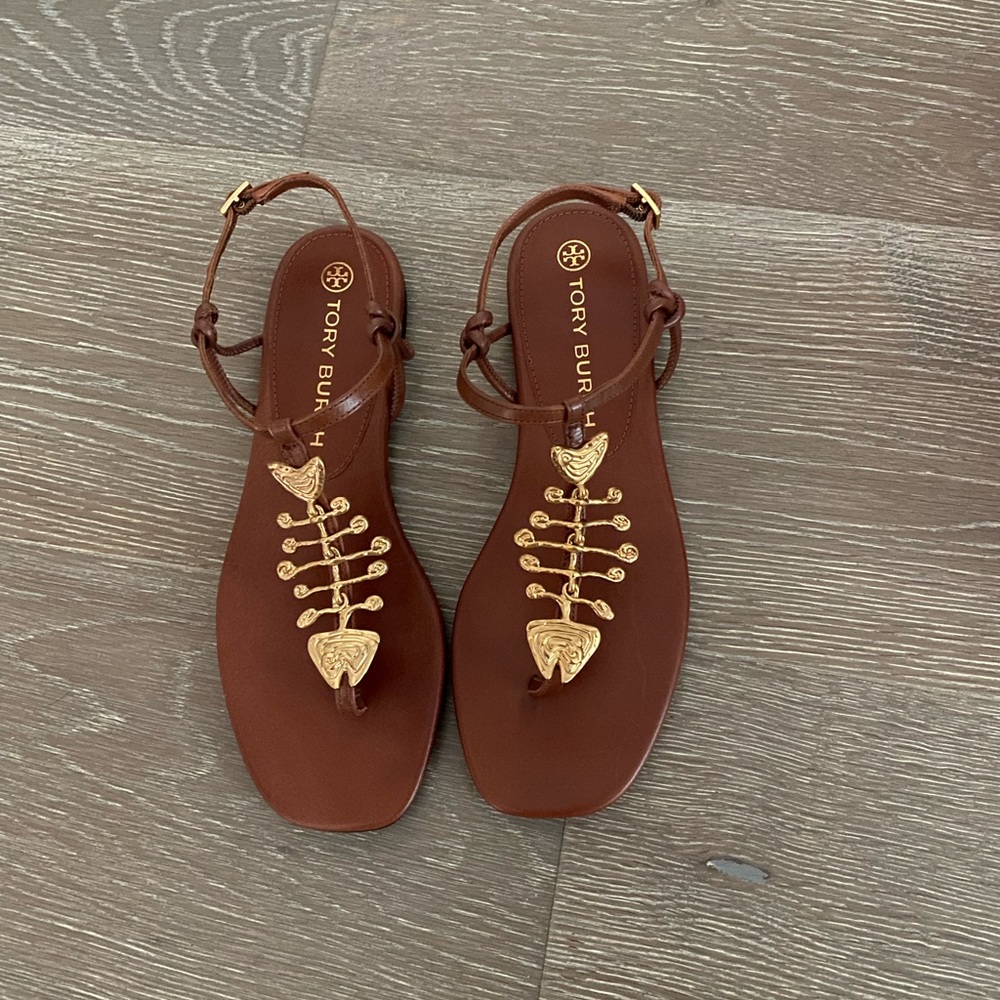 Tory Burch Capri Fish Sandal Sz 7 Brown